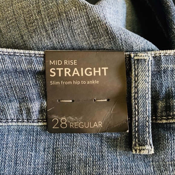 Lane Bryant Mid Rise Straight Leg Jean NWT Size 28 - Picture 7 of 7